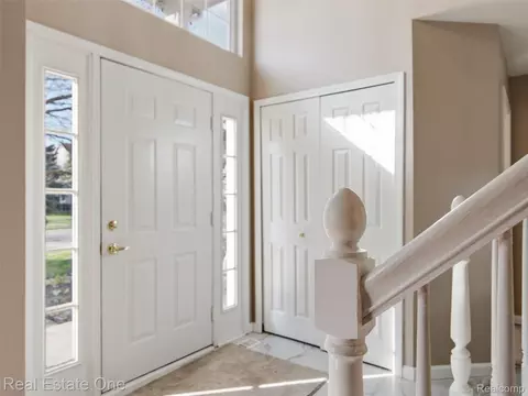 Entry Way - 5606 Adderstone Dr, Independence, MI 48346 photo 2 of 6