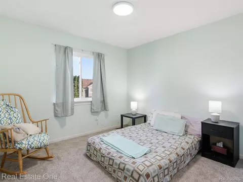Bedroom - 5606 Adderstone Dr, Independence, MI 48346 photo 4 of 5