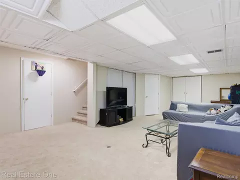 Living - 5606 Adderstone Dr, Independence, MI 48346 photo 7 of 7
