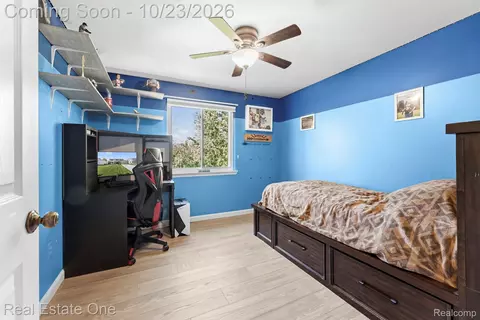 Bedroom - 6734 Robison Ln, Pittsfield, MI 48176 photo 3 of 5