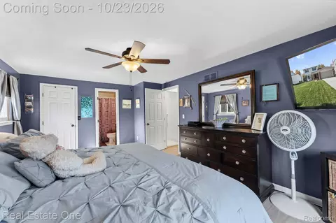 Bedroom - 6734 Robison Ln, Pittsfield, MI 48176 photo 1 of 5