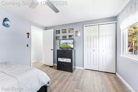Bedroom - 6734 Robison Ln, Pittsfield, MI 48176 photo 4 of 5