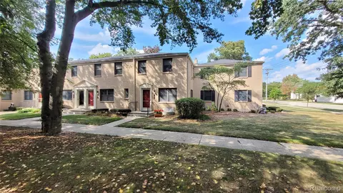 741 N Eton St, Birmingham, MI 48009
