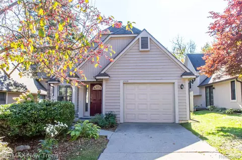 2509 Country Vlg, Ann Arbor, MI 48103