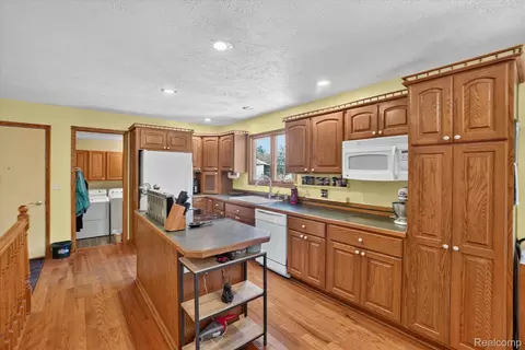 Kitchen - 3876 Harmon Rd, Duplain, MI 48879 photo 1 of 4
