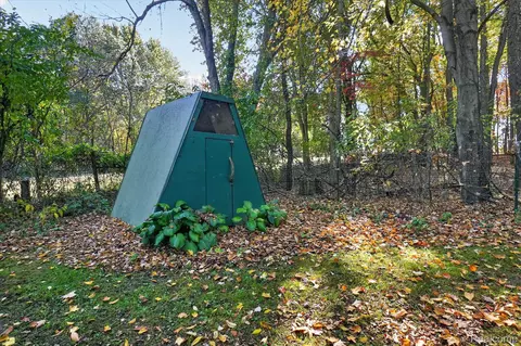 Exterior - 3876 Harmon Rd, Duplain, MI 48879 photo 9 of 24
