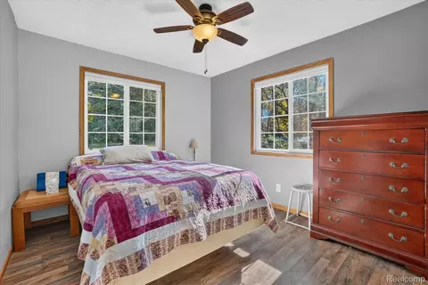 Bedroom - 3876 Harmon Rd, Duplain, MI 48879 photo 5 of 7
