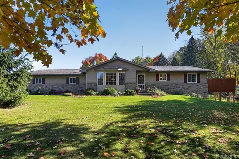 Exterior - 3876 Harmon Rd, Duplain, MI 48879 photo 4 of 24