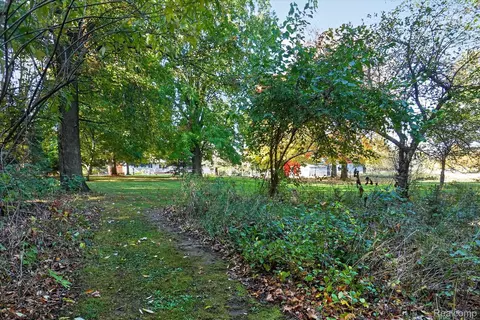 Exterior - 3876 Harmon Rd, Duplain, MI 48879 photo 10 of 24