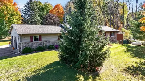Exterior - 3876 Harmon Rd, Duplain, MI 48879 photo 22 of 24