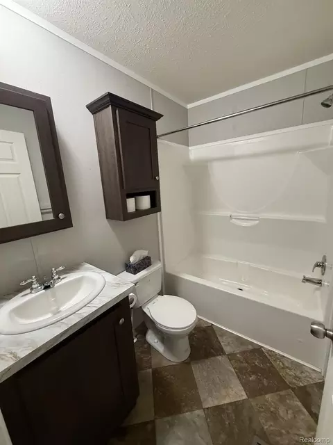 Bath - 138 E Lagrande St, Howell, MI 48843 photo 1 of 3