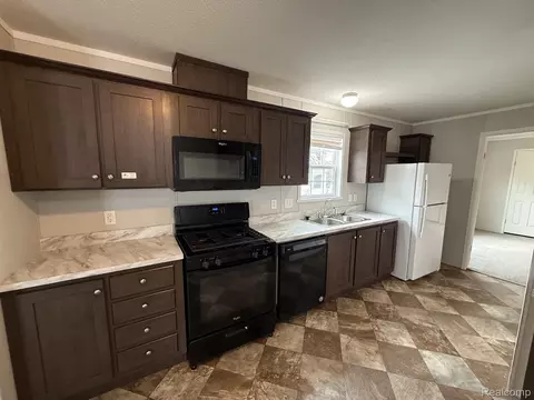 Kitchen - 138 E Lagrande St, Howell, MI 48843 photo 1 of 4