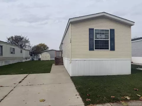 Other - 138 E Lagrande St, Howell, MI 48843 photo 5 of 7