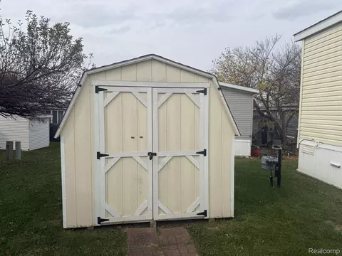 Other - 138 E Lagrande St, Howell, MI 48843 photo 4 of 7