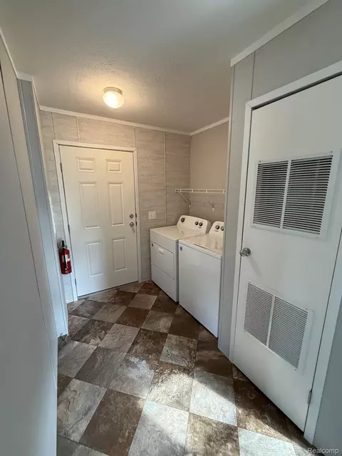 Other - 138 E Lagrande St, Howell, MI 48843 photo 2 of 7