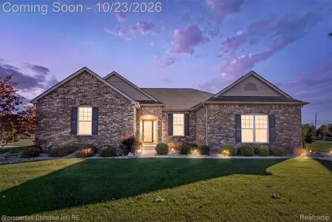 61119 Mustang Dr, Lyon, MI 48178