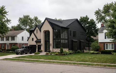Exterior - 1696 Hazel, Birmingham, MI 48009 photo 2 of 4