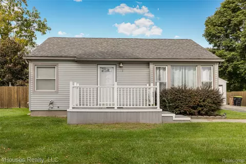 435 E Walton Blvd, Pontiac, MI 48340