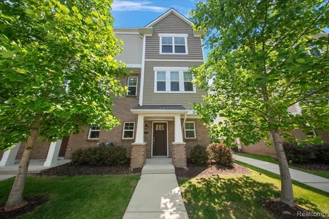 2500 Normandy Rd #ROYAL, Royal Oak, MI 48073