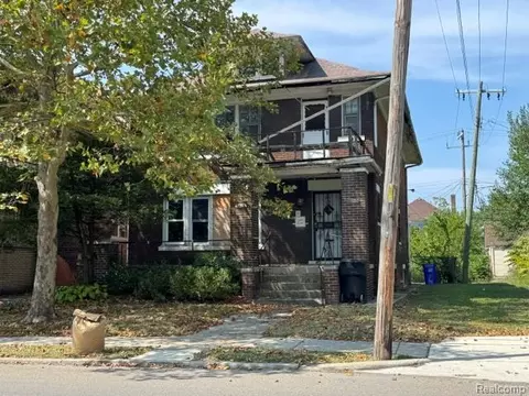 2430 Clairmount St, Detroit, MI 48206