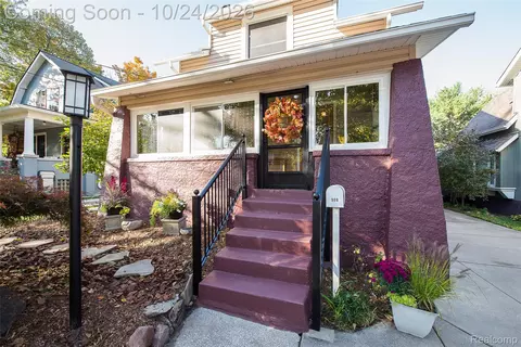 Exterior - 908 Willow St, Ann Arbor, MI 48103 photo 3 of 9