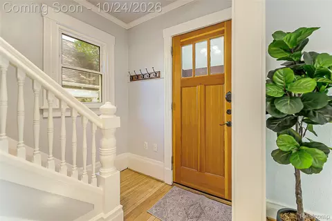 Entry Way - 908 Willow St, Ann Arbor, MI 48103 photo 3 of 5