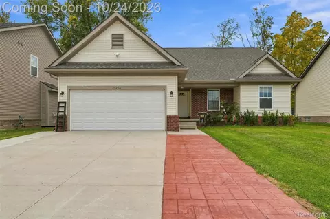 26266 Pine Gate Dr, Chesterfield, MI 48051