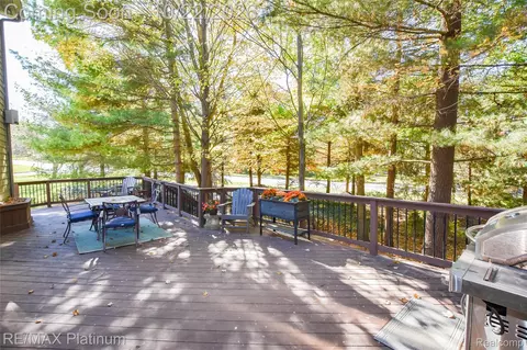 Exterior - 4688 Mcdonald Ct, Genoa, MI 48116 photo 4 of 6