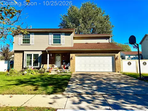 5365 Barbara Ave, Trenton, MI 48183
