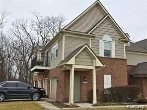 27629 Hidden Oaks Dr, Brownstown, MI 48183