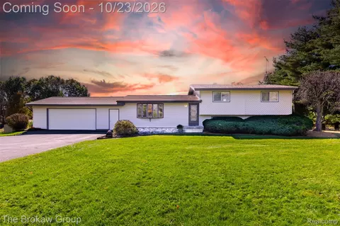 6235 W Grand River Rd, Sciota, MI 48848