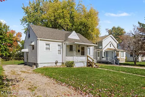 719 E Mansfield Ave, Pontiac, MI 48340