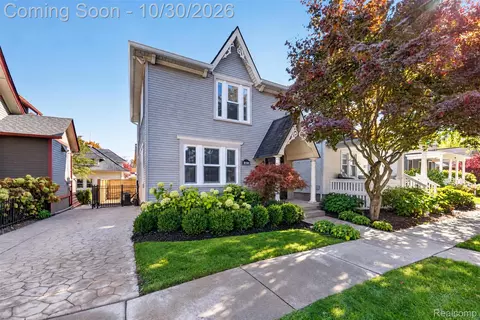 218 West St, Northville, MI 48167
