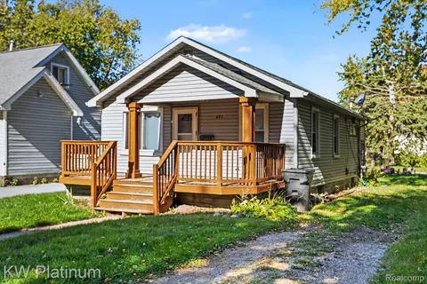 683 E Mansfield Ave, Pontiac, MI 48340