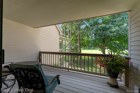 Exterior - 4884 Pine Eagles Ct, Genoa, MI 48116 photo 7 of 7