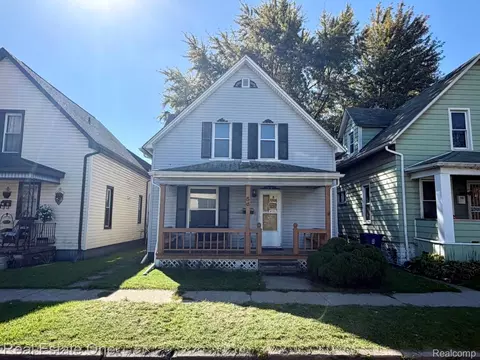 56 E Henry St, River Rouge, MI 48218