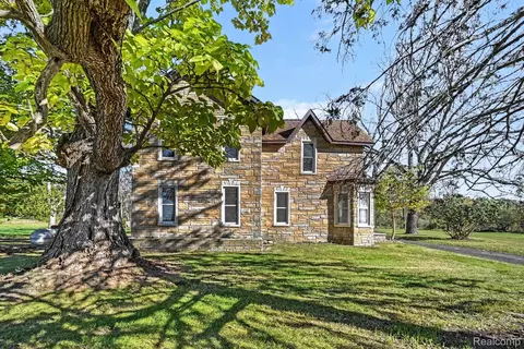 Exterior - 6136 Ormond Rd, Springfield, MI 48350 photo 4 of 12