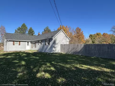 Exterior - 1267 S Cummings Rd, Davison, MI 48423 photo 6 of 6