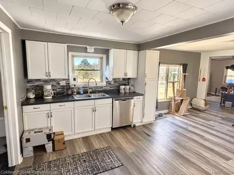 Kitchen - 1267 S Cummings Rd, Davison, MI 48423 photo 1 of 3