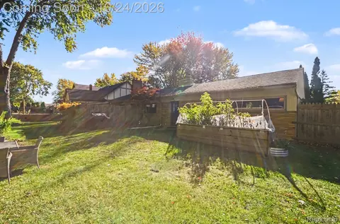 Exterior - 3441 Denson Dr, Sterling Heights, MI 48310 photo 5 of 5
