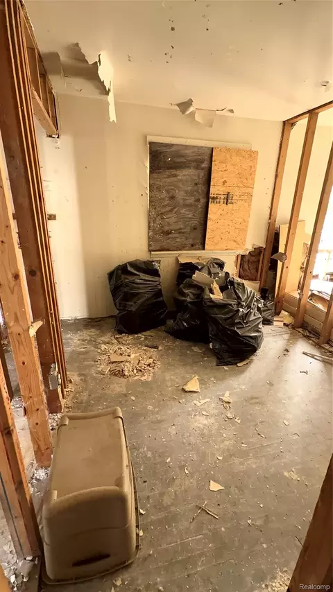 3410 Chambers St, Flint, MI 48507 photo 5