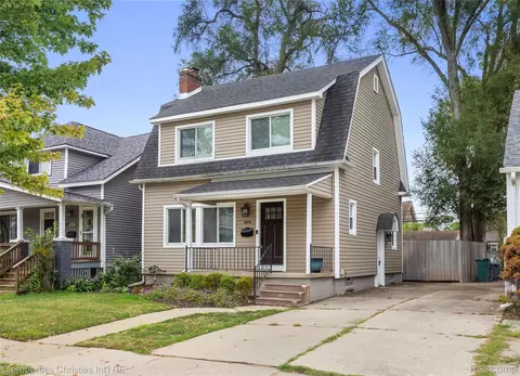 800 Jewell St, Ferndale, MI 48220