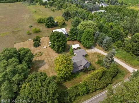 3362 S French Rd, Centerville, MI 49621