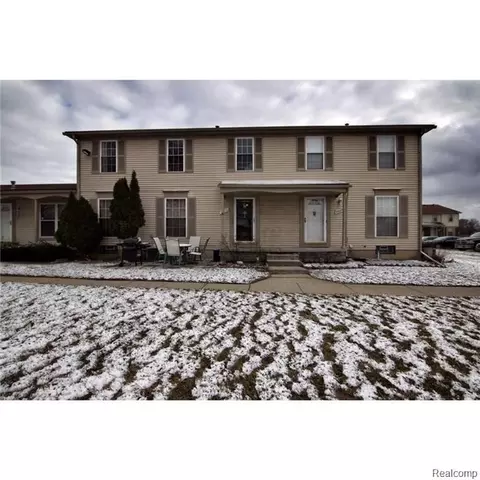 35273 Terrybrook Dr, Sterling Heights, MI 48312
