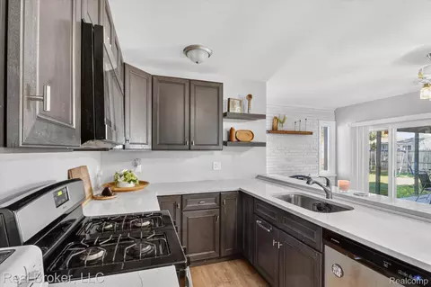 Kitchen - 35208 Michelle Dr, Romulus, MI 48174 photo 2 of 2