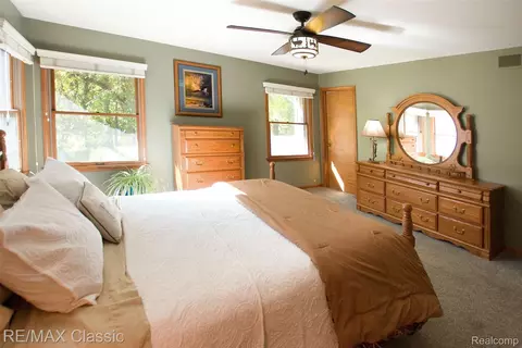 Bedroom - 4768 Dillon St, Genoa, MI 48116 photo 3 of 5
