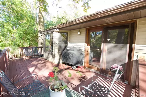 Exterior - 4768 Dillon St, Genoa, MI 48116 photo 6 of 6