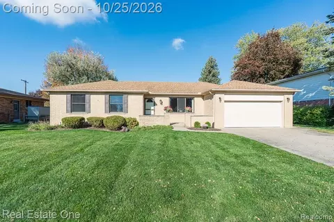 16349 Monticello Dr, Clinton Township, MI 48038