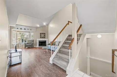 Living - 18628 Hilltop Dr, Riverview, MI 48193 photo 1 of 5