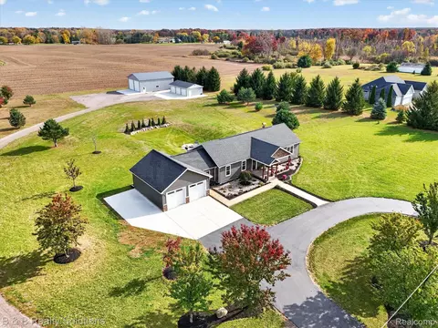 5980 Deer Meadow Trl, Deerfield, MI 48461